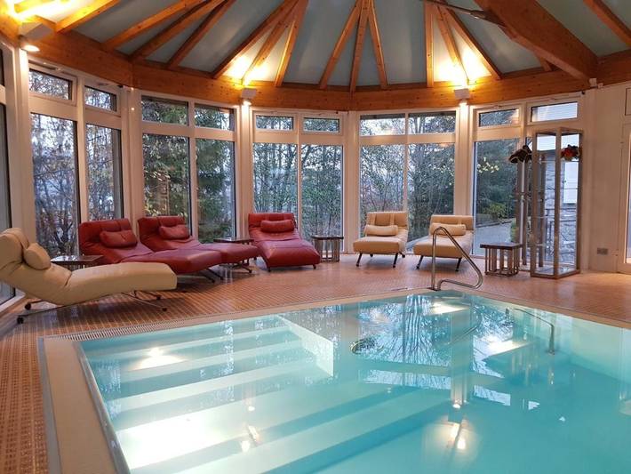 Villa mit pool für 12 Personen, mit Balkon und Terrasse sowie Garten und Pool im Schwarzwald