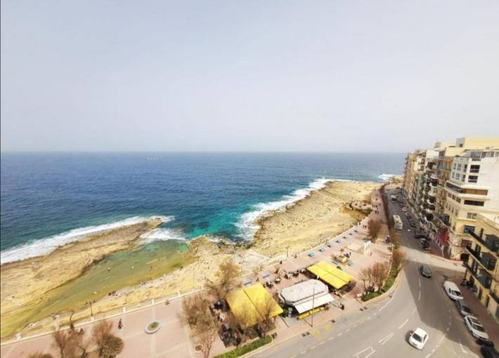 Gîte pour 8 personnes, avec terrasse et vue, animaux acceptés dans Tas-Sliema - 3