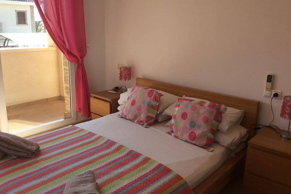 Fabelhafte moderne Villa mit 5 Schlafzimmern im Zentrum von Cabo Roig mit privatem Pool in La Zenia, Cabo Roig