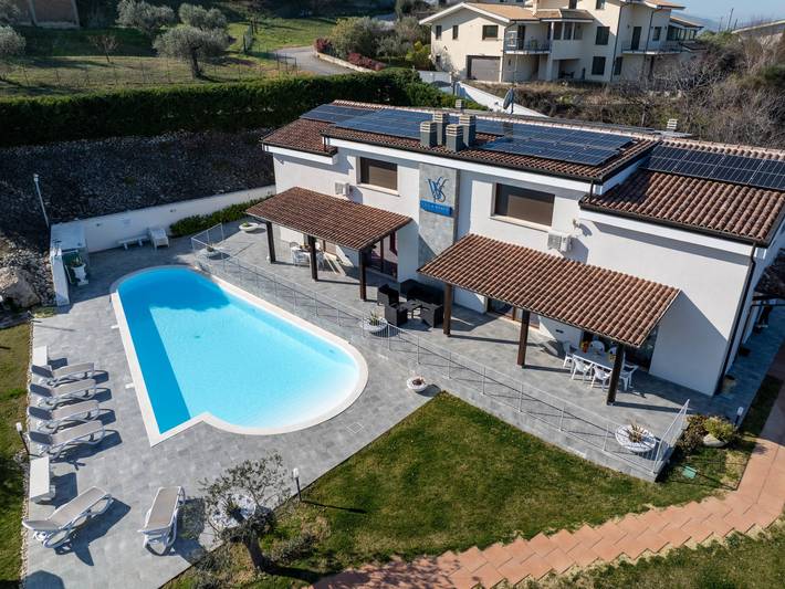 Appartamento per 4 persone, con giardino e terrazza nonché piscina in Provincia di Pescara