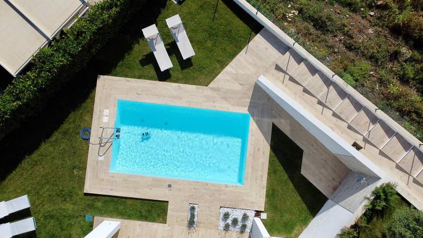 Chambre d’hôte pour 2 personnes, avec piscine ainsi que vue et jardin à San Teodoro - 4