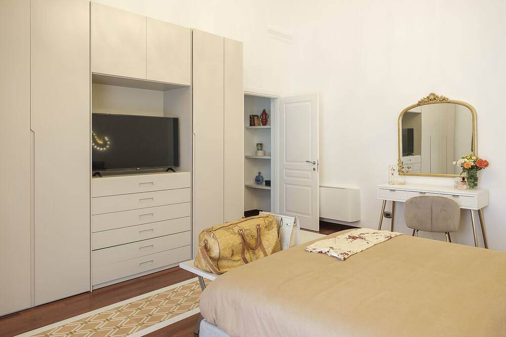Appartement entier, Entire apartment in historic building with fine furnishings and every comfort in Grottaglie, Province de Taranto