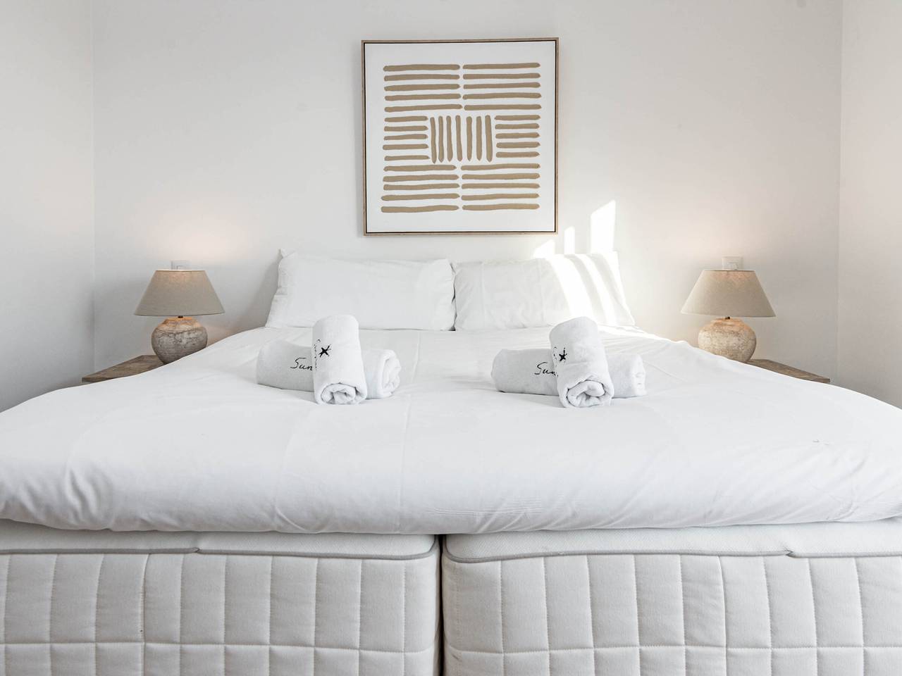 Maison mitoyenne à Marbella, 2 chambres, piscine et climatisation in Nueva Andalucia Golf Valley, Marbella