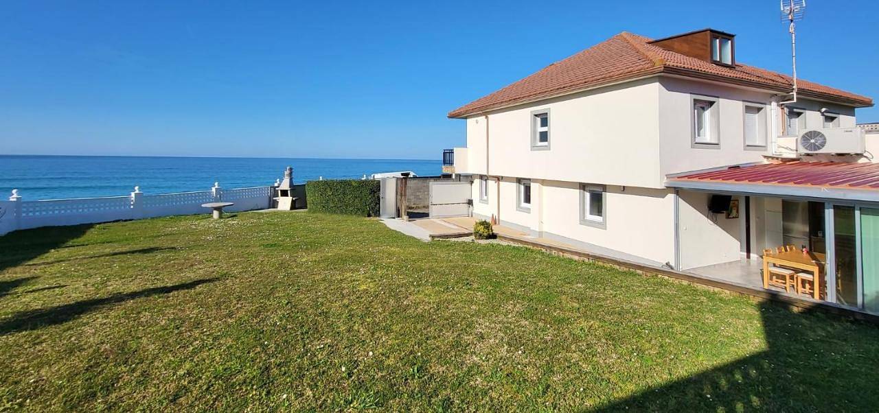 Ag Casa Vilamar en primera linea de playa Razo in Praia de Razo (Carballo), Carballo