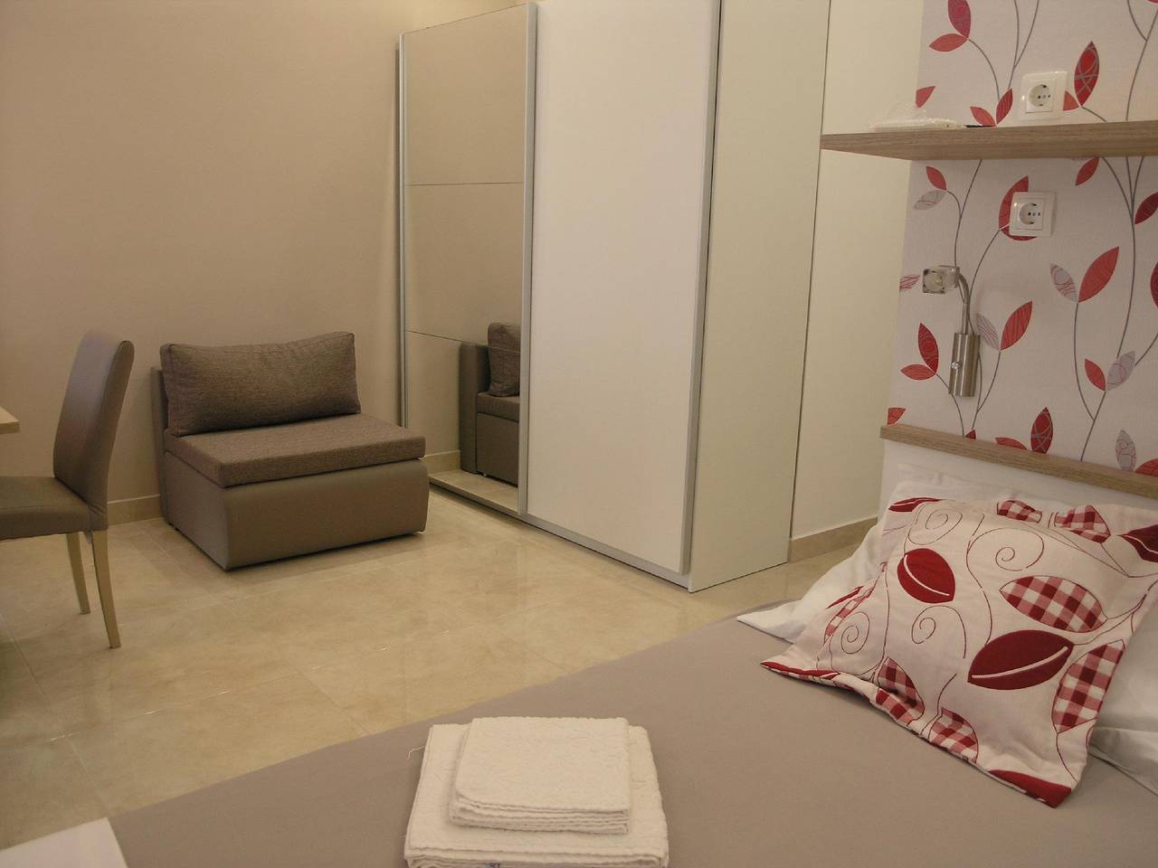 Entire holiday apartment, Studio for 3 persons approx. 30 m² in Podgora, Dalmatia (Split-Dalmatia County) in Podgora, Makarska Riviera