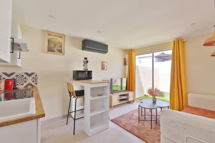 Location de vacances pour 4 personnes, avec jardin à Châteauneuf-les-Martigues
