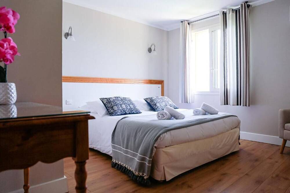 Villa for 4 people with swimming pool in Capo Corso