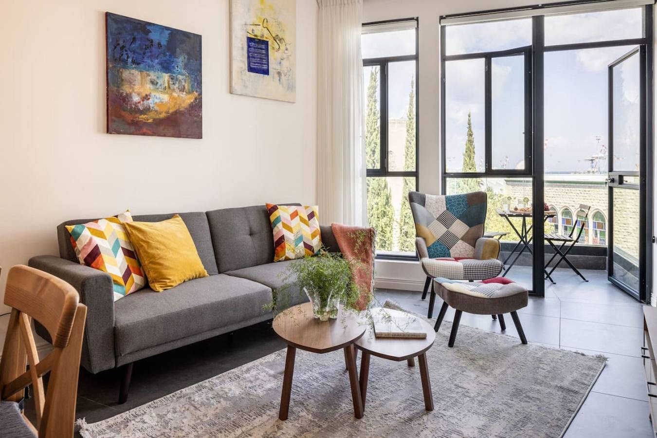 Geheel appartement, Old Charm & Modern Meets in Haifa by Sea N' Rent in Haifa, Haifa (district)