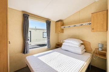 Glamping for 6 People in St Osyth, Essex, Photo 1