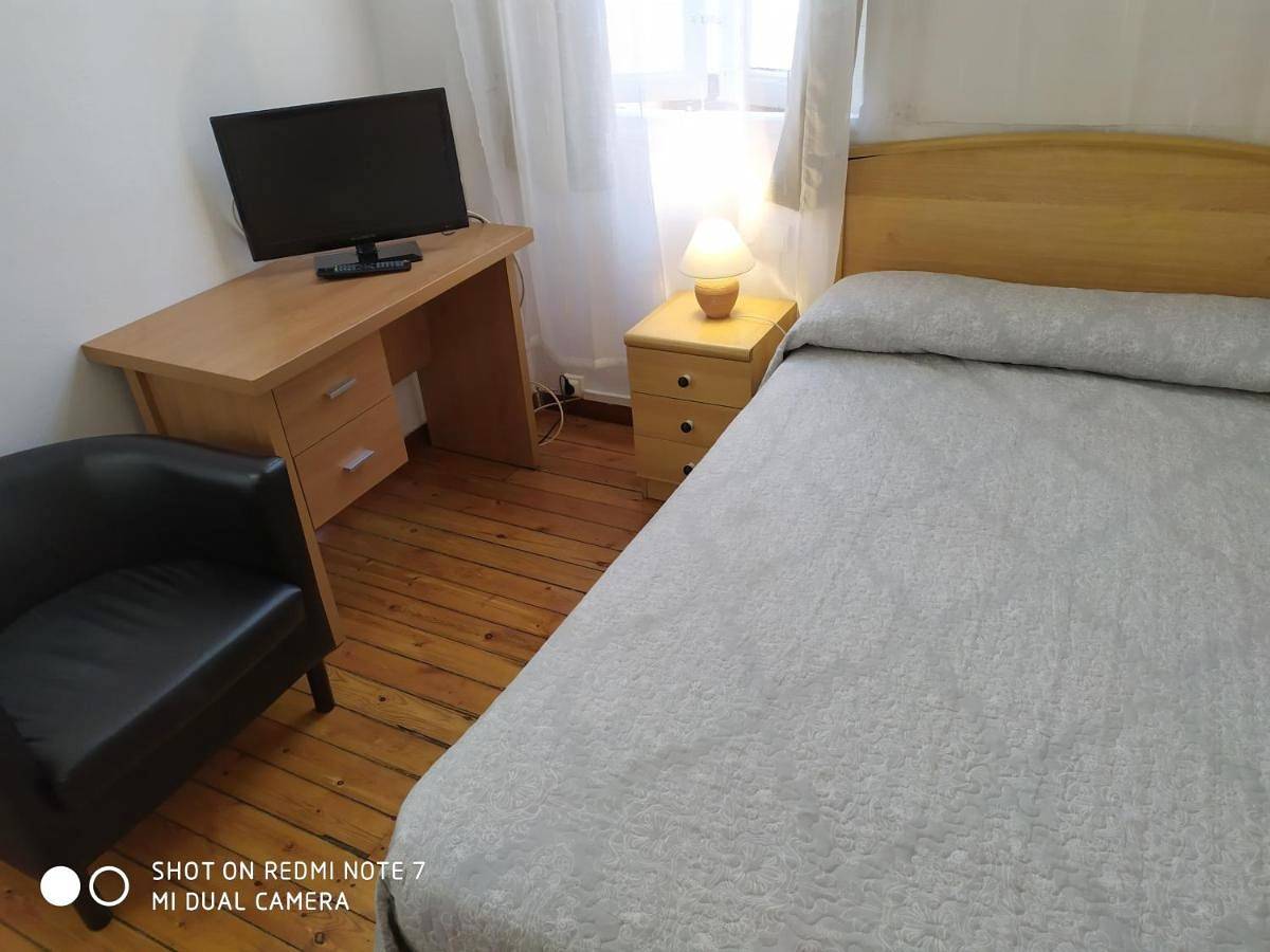 Double or Twin Room with Shared Bathroom in León, Chaîne Cantabrique