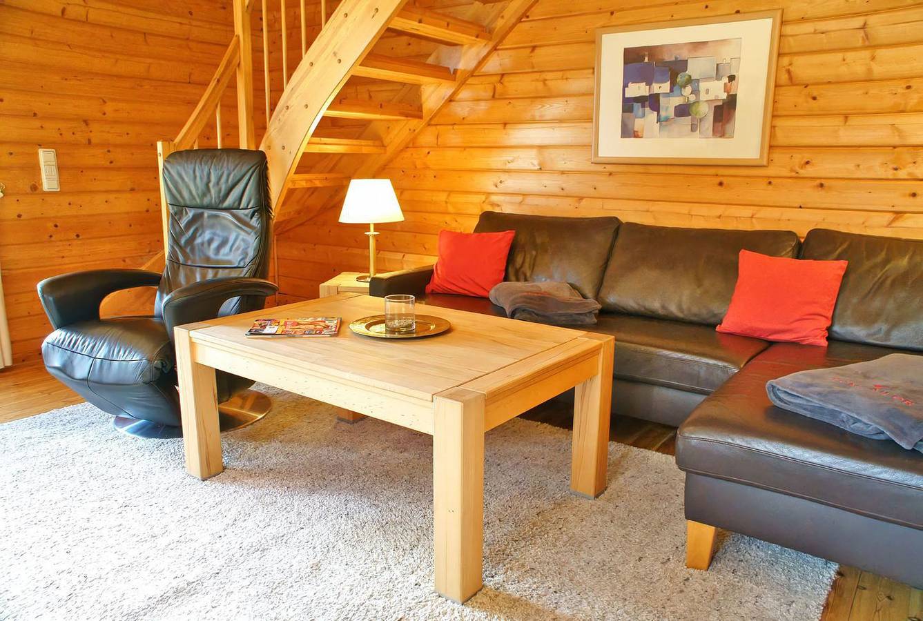 Gemütliches Ferienhaus in der Ferienanlage Blauvogel mit der Nähe zum Wald in Hasselfelde, Harzvorland