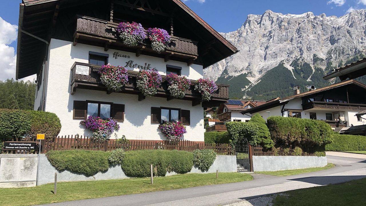 Entire holiday apartment, Ferienwohnung für 4 Personen (55 m²) in Ehrwald in Ehrwald, Ammergau alps (Austria)