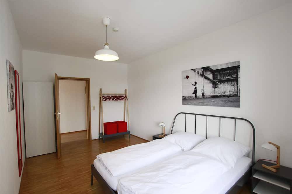 Appartement entier, En Ville-Location- 3 Anna Iff-Salle de bain privée in Würzburg, Région viticole de Franconie