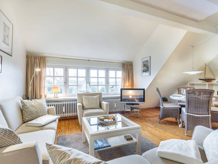 Ganze Ferienwohnung, Elbe, Wohnung Nr. 8 - Haus Elbe - liebevoll ausgestattete Obergeschoss-Wohnung unter Reet in Keitum, Sylt (Gemeinde)