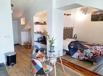 Gîte pour 2 personnes, avec jardin et balcon à Saint-Leu
