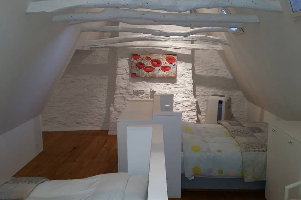 Encantadora casa clasificada 4 * -Jacuzzi-piscina climatizada Cerca de Sarlat in Daglan, Périgord Noir