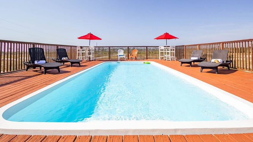 Vacation house for 8 people, with hot tub and balcony in Fort Morgan