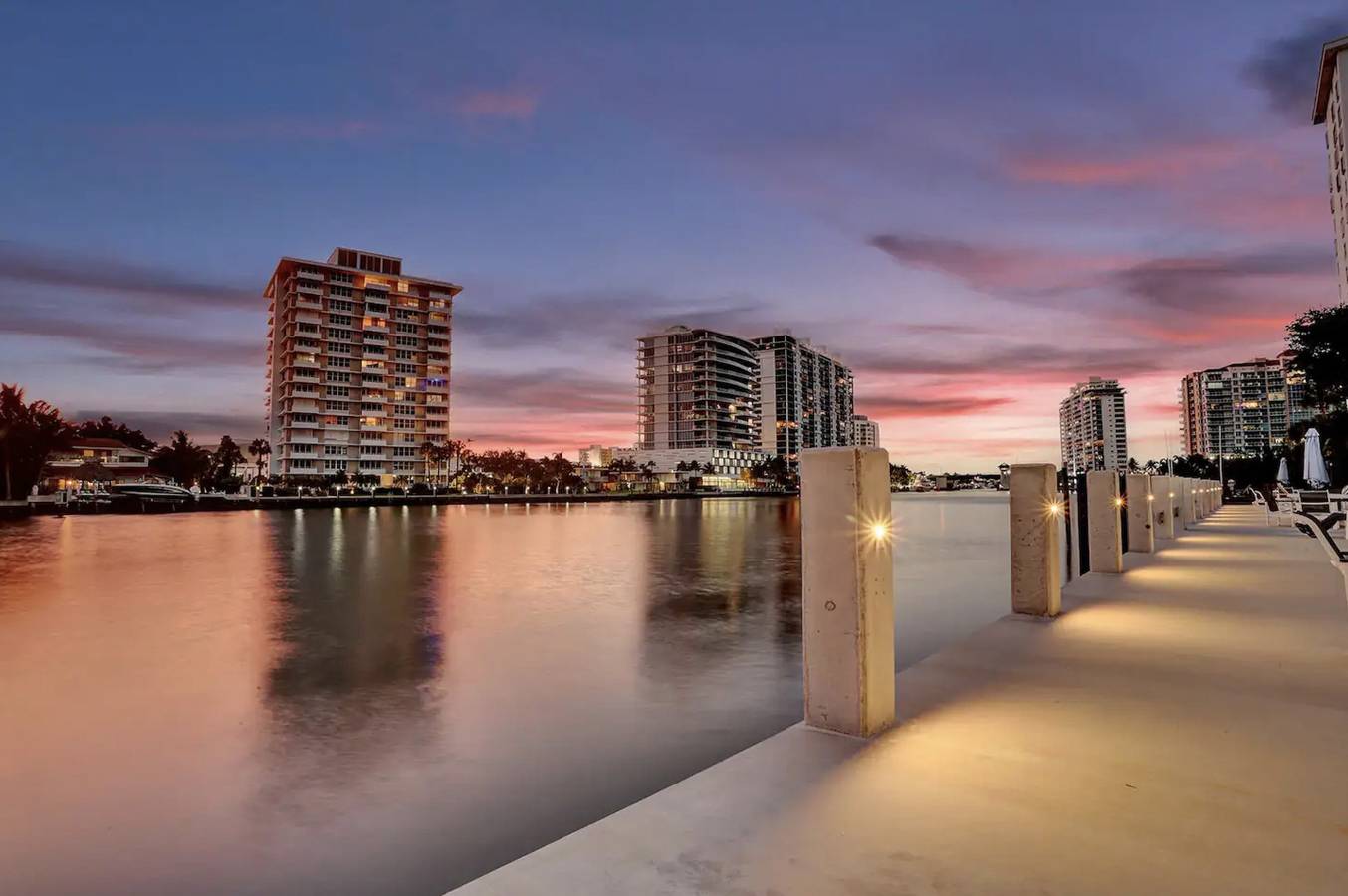 Entire apartment, Serene Seaside Escape: 1Br Bliss! in Central Beach, Fort Lauderdale