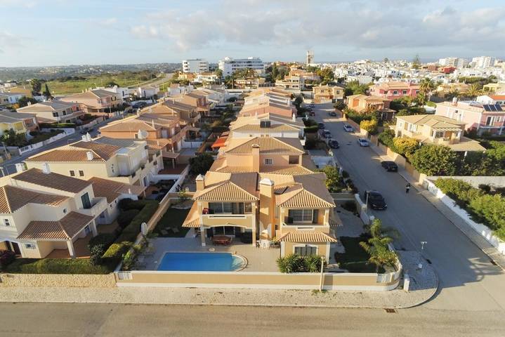 Ferienhaus für 6 Personen, mit Garten und Pool sowie Balkon in Lagos - 3