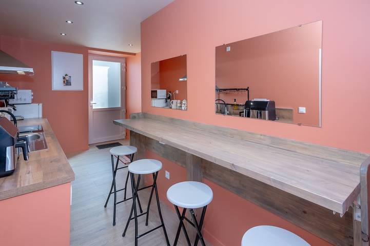 Apartamento entero, Apartamento 'La Maison Du Tisserand Pa' con Wi-Fi y aire acondicionado in Fitilieu, Les Abrets-en-Dauphiné