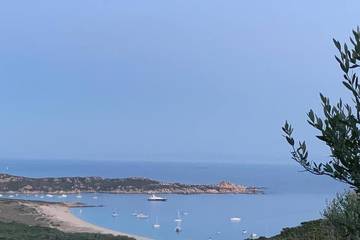 Gîte pour 8 personnes, avec jardin et terrasse dans Plage de Tradicettu