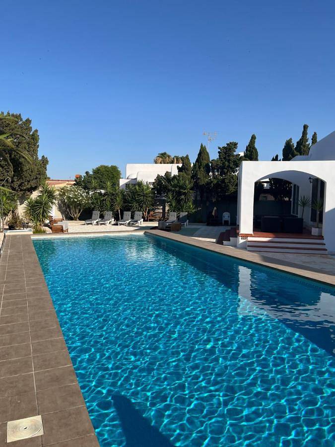 Casa rural para 10 personas, con piscina además de vistas y jardín, Familias con niños en Roquetas de Mar - 2