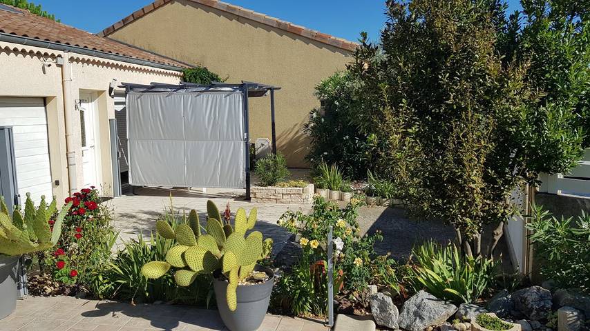 Gîte pour 3 personnes, avec jardin et terrasse à Portes-lès-Valence