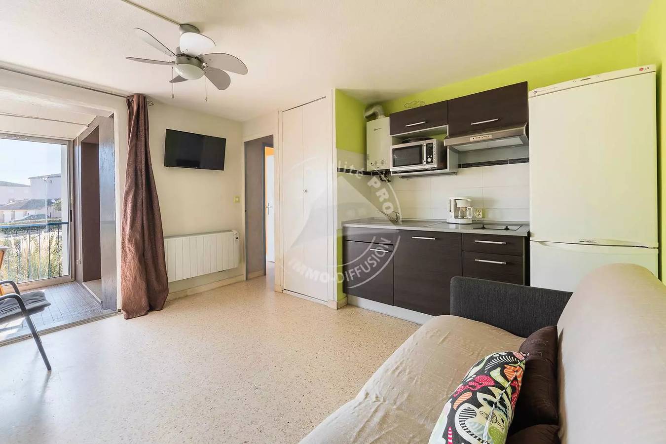 Entire apartment, As21116 - P2 city center 200m from the beach in Le Grau-du-Roi, Côte d'Améthyste