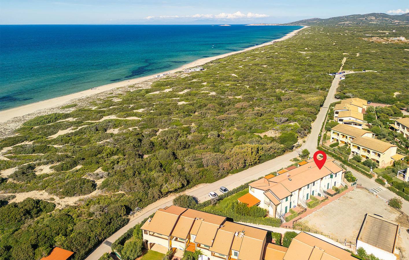 Ganze Ferienwohnung, Apartment mit Meerblick, Pool, Terrasse und Küche – 1,5 km vom Strand Li Junchi entfernt in Pirotto Li Frati, Olbia-Tempio