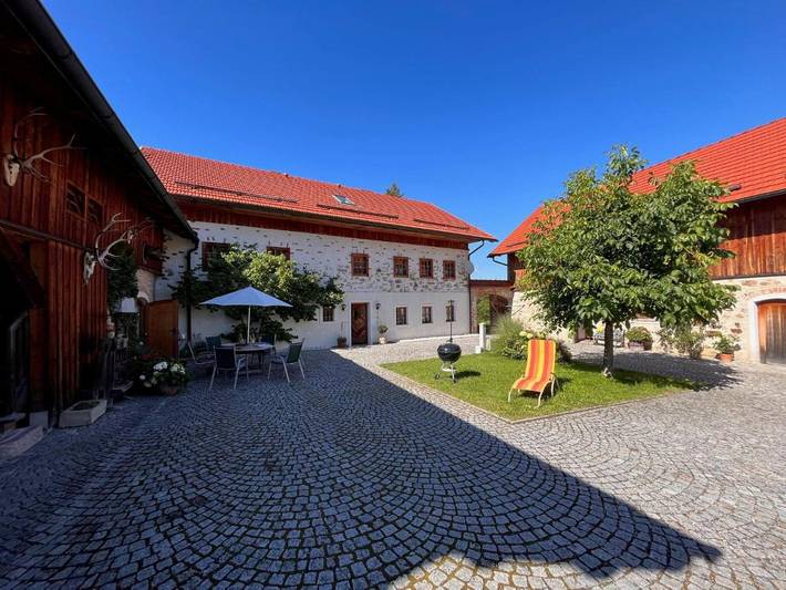Ferienhaus für 8 Personen, mit Garten und Terrasse