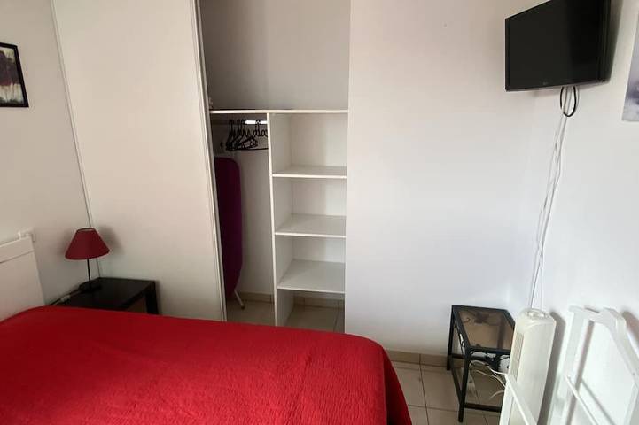 Appartement entier, Serignan - Appartement 4 Pers. avec climatisation in Sérignan, Côte méditerranéenne (France)