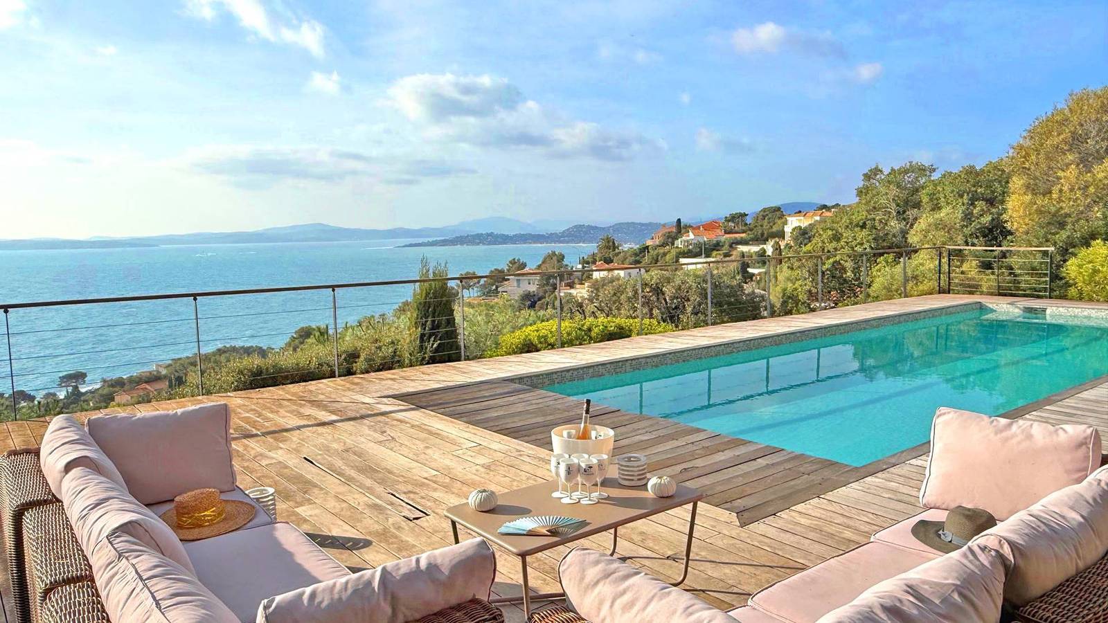 Geheel vakantieappartement, Vakantieappartement voor 8 personen met tuin in Les Issambres, Roquebrune-sur-Argens