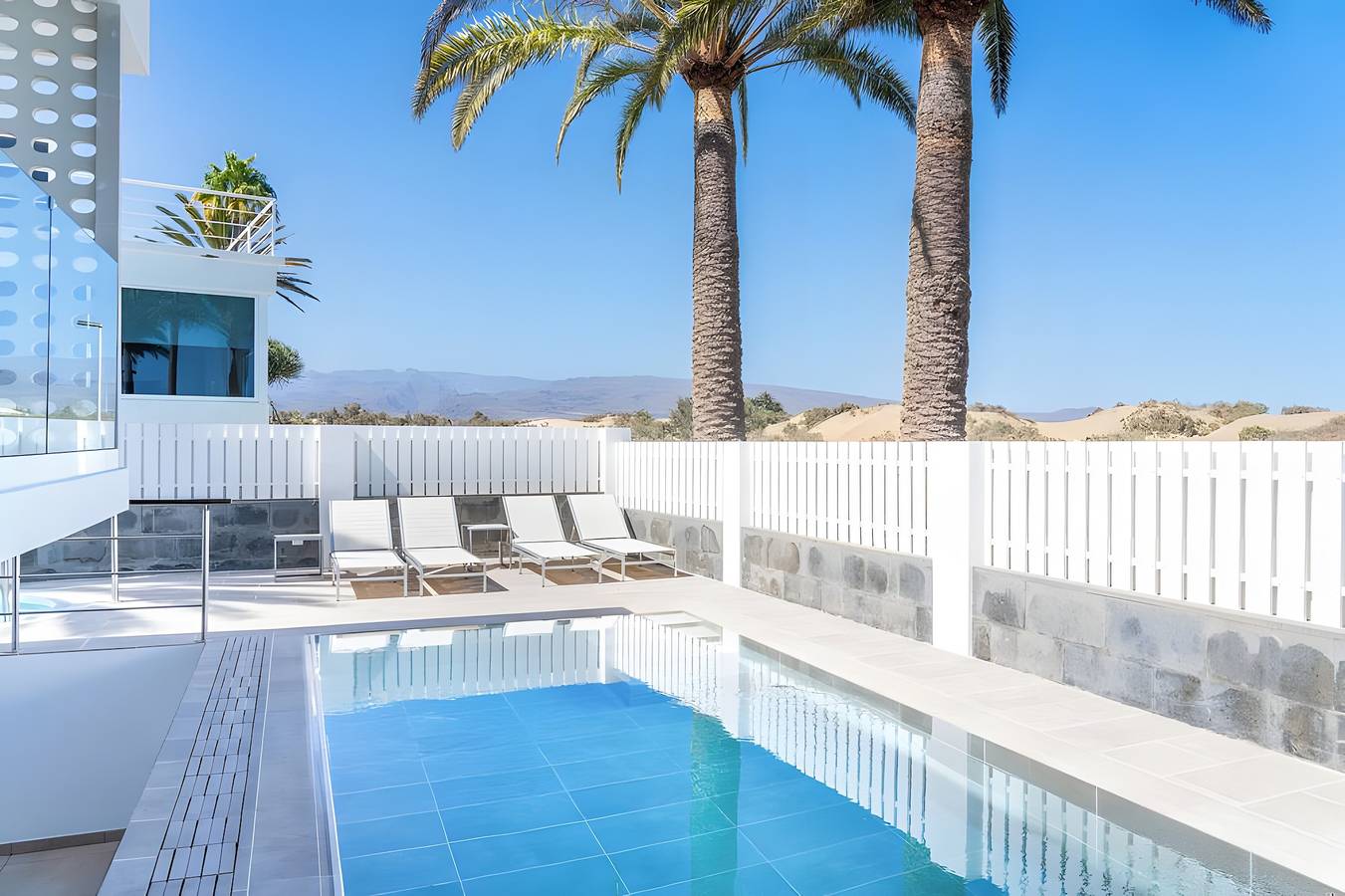 Villa \"el oasis\" / primera linea de playa maspalomas in Playa de Maspalomas, San Bartolomé de Tirajana
