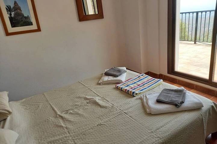 Luxus 3 Schlafzimmer Villa nahe Comares mit herrlichem Rundblick in Comares, Málaga Provinz