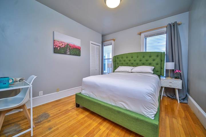 Holiday rental for 40 people, with balcony in Boston