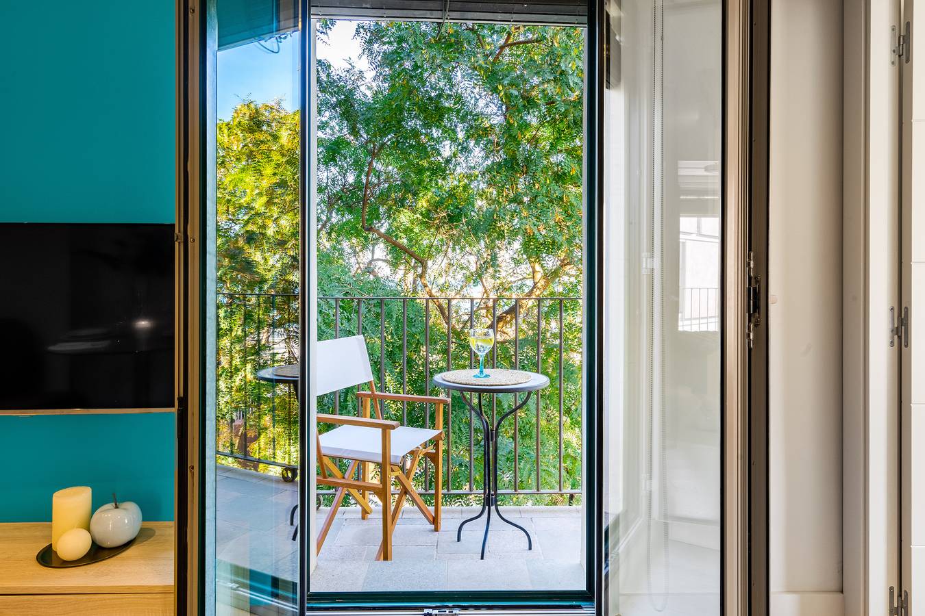 Ganze Wohnung, Ferienwohnung für 4 Personen mit Balkon in Barcelona Zentrum, Barcelona