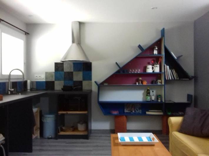 Location de vacances pour 2 personnes, avec vue et terrasse à Latouille-Lentillac - 2