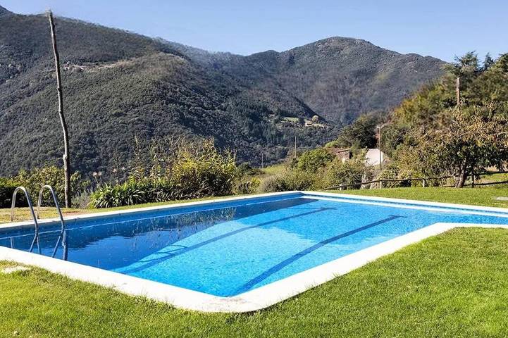 Casa de vacaciones para 9 personas, con terraza además de piscina y jardín - 1