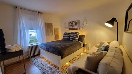 Vacation House for 14 Guests in Stamford, Connecticut, Picture 4