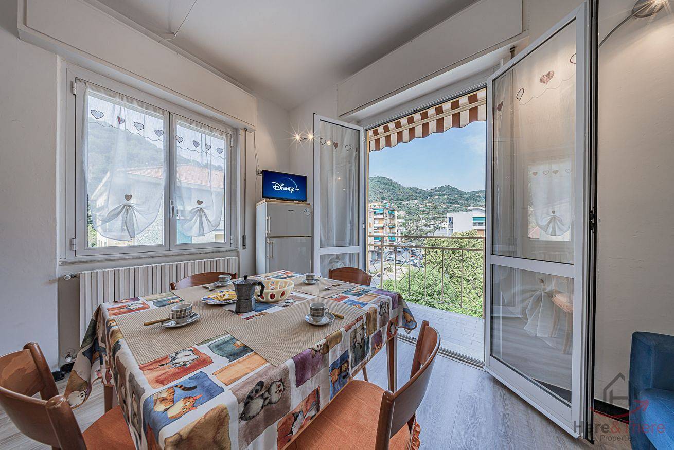 Appartamento intero, [Noli Bay & Hills] Mare 8 min • Parcheggio Gratis in Noli, Riviera di Ponente