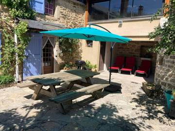 Gîte pour 6 personnes, avec jardin à Meyrueis