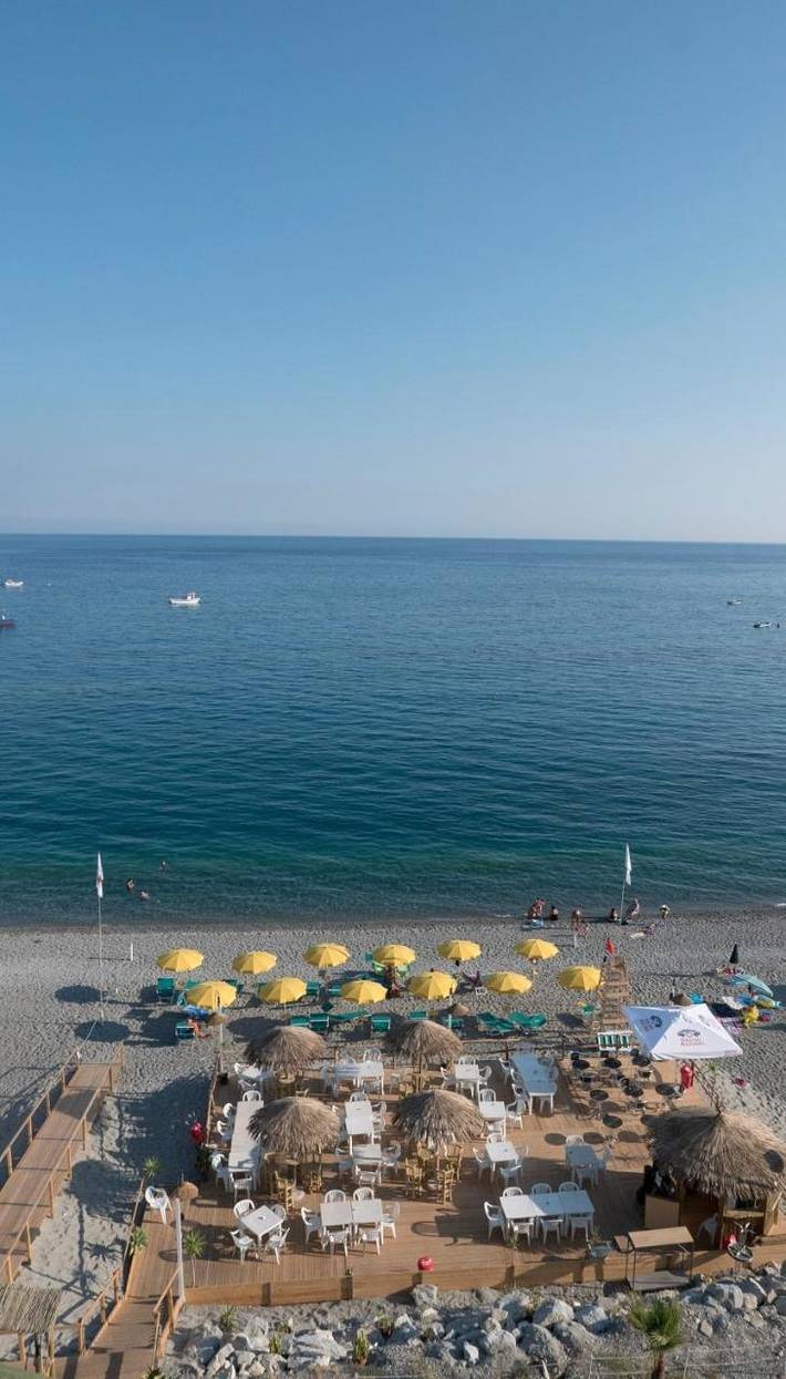 Hôtel pour 2 personnes, avec terrasse et vue à Bova Marina - 2