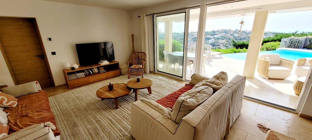 Location de vacances pour 6 personnes, avec jardin et piscine dans Golf Bluegreen Sainte-Maxime
