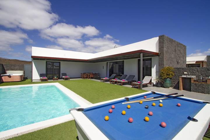 Villa voor 8 personen, met tuin in Puerto del Carmen
