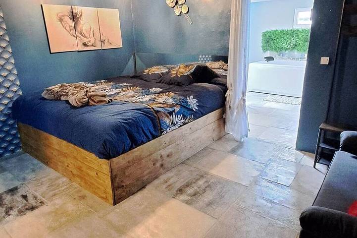 Chambre d’hôte pour 2 personnes, avec sauna et jacuzzi dans le Lot