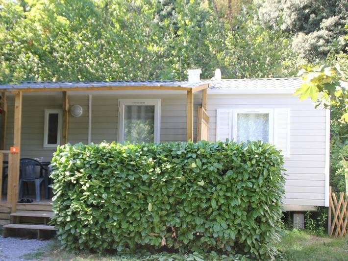 Camping Le Barutel - Mobilheim 5 personen - Mobilheim Samedi 2 Zimmer + überdachte Terrasse in Meyras, Parc naturel régional des Monts d'Ardèche