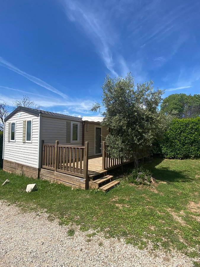 Camping les Oliviers in Oraison, Alpes-de-Haute-Provence
