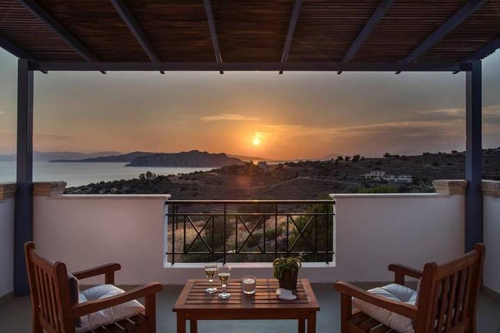 Location de vacances pour 6 personnes, avec jardin et vue dans Perdika