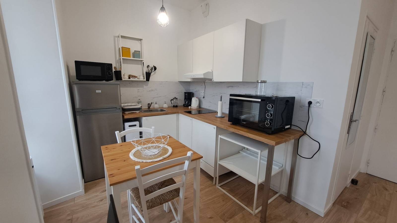 Estudio entero, Estudio amueblado frente a las termas con Wi-Fi in Allevard, Isère