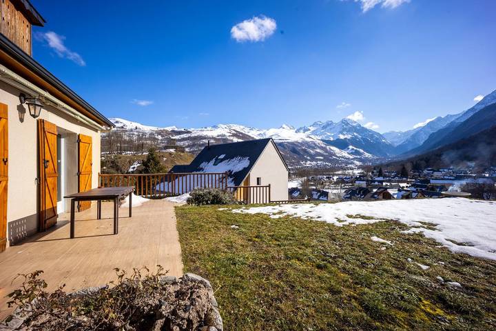 Location de vacances pour 10 personnes, avec balcon, adapté aux familles à Génos